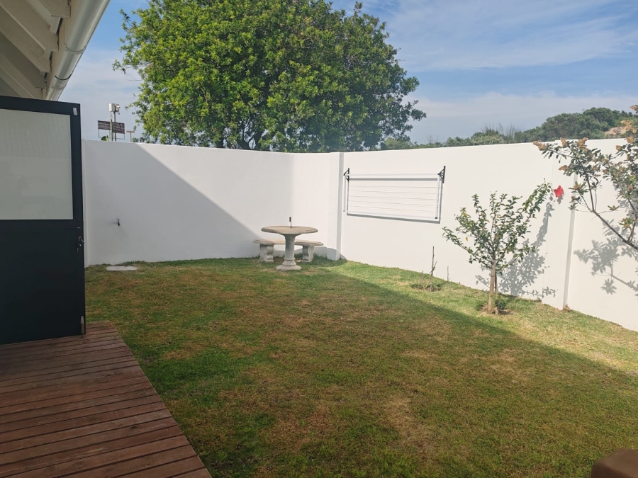 To Let 1 Bedroom Property for Rent in St Francis Bay Village Eastern Cape